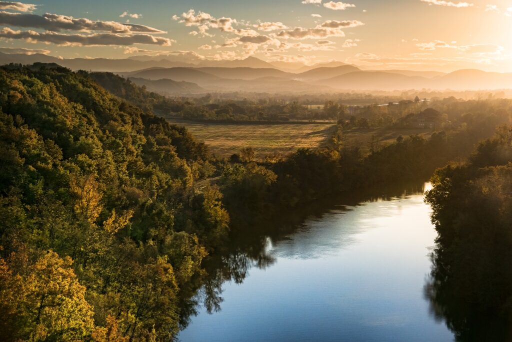 Magnifique vue sur la Garonne près de Toulouse, balade près de toulouse